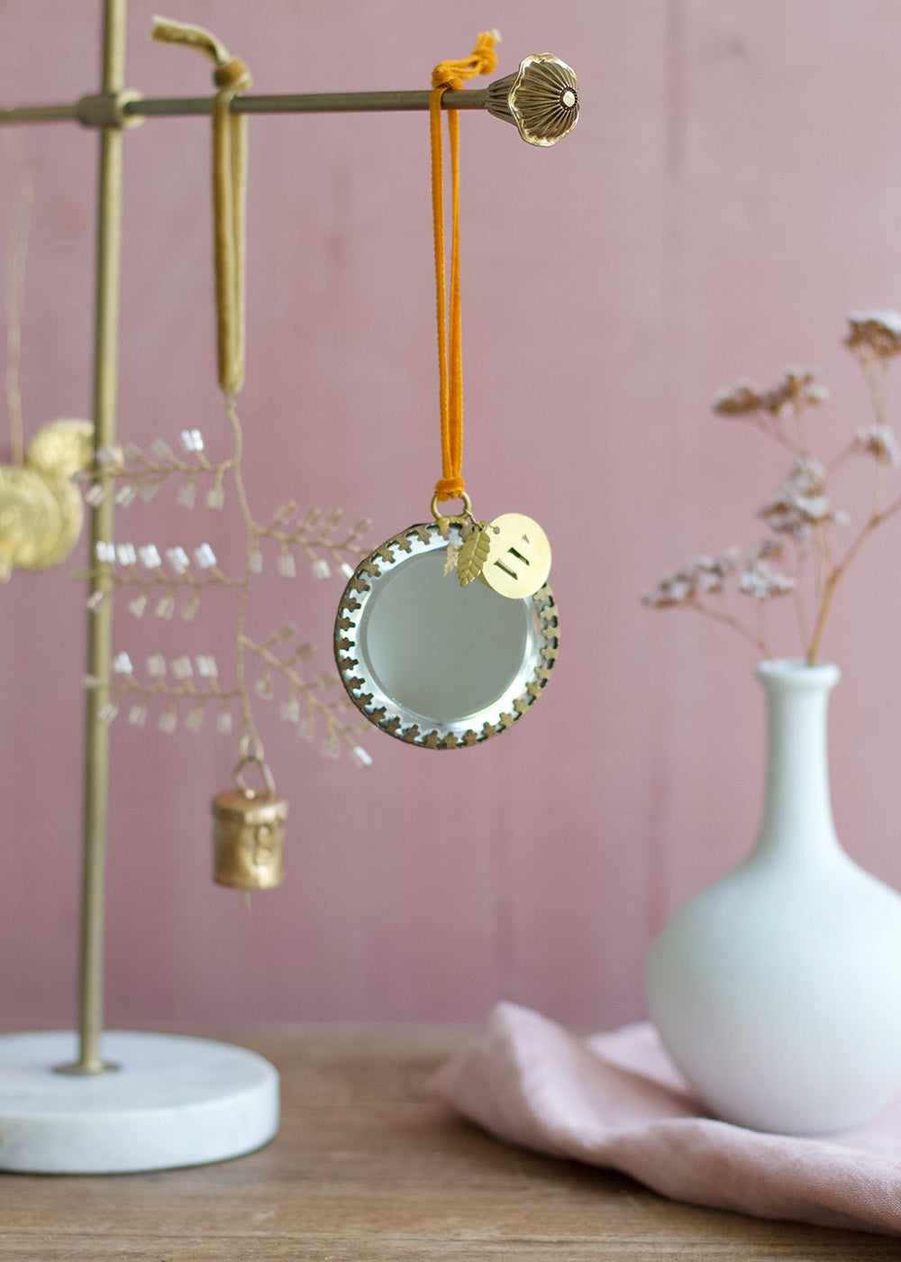 Mirror ornament round ti2105