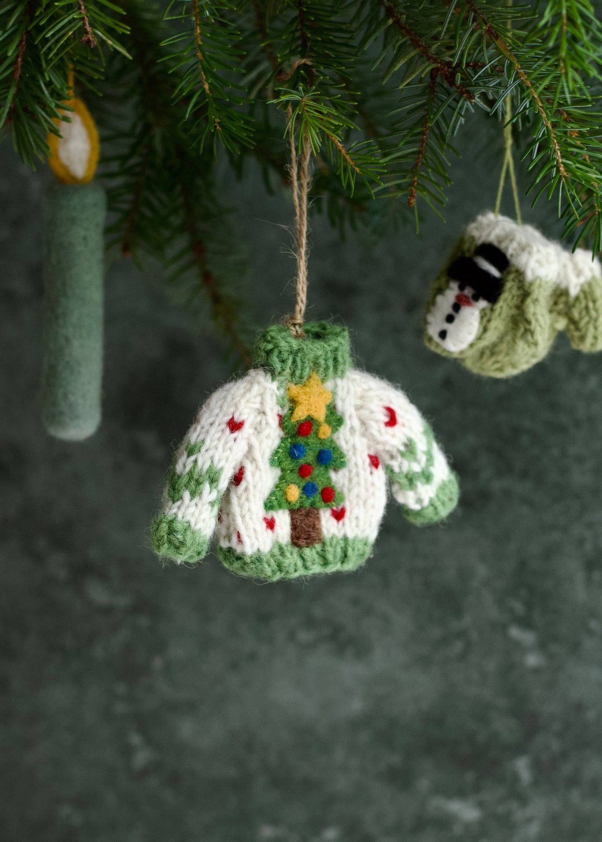 Felt candle green