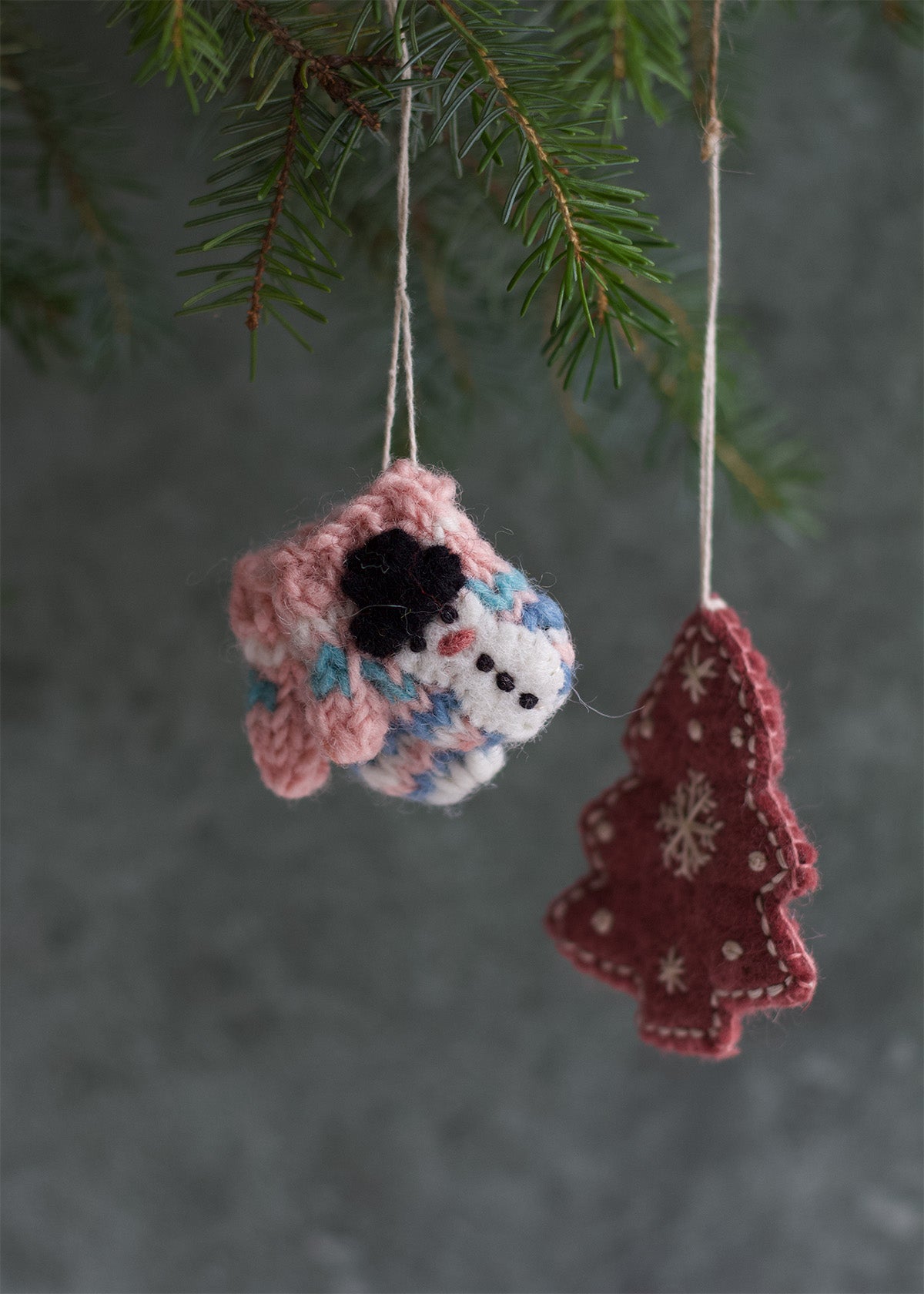 Mittens snowman pink