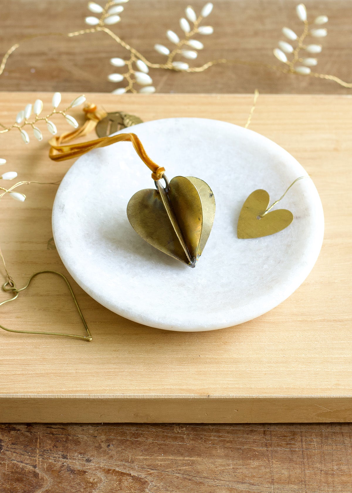 Brass heart hanger TI1520