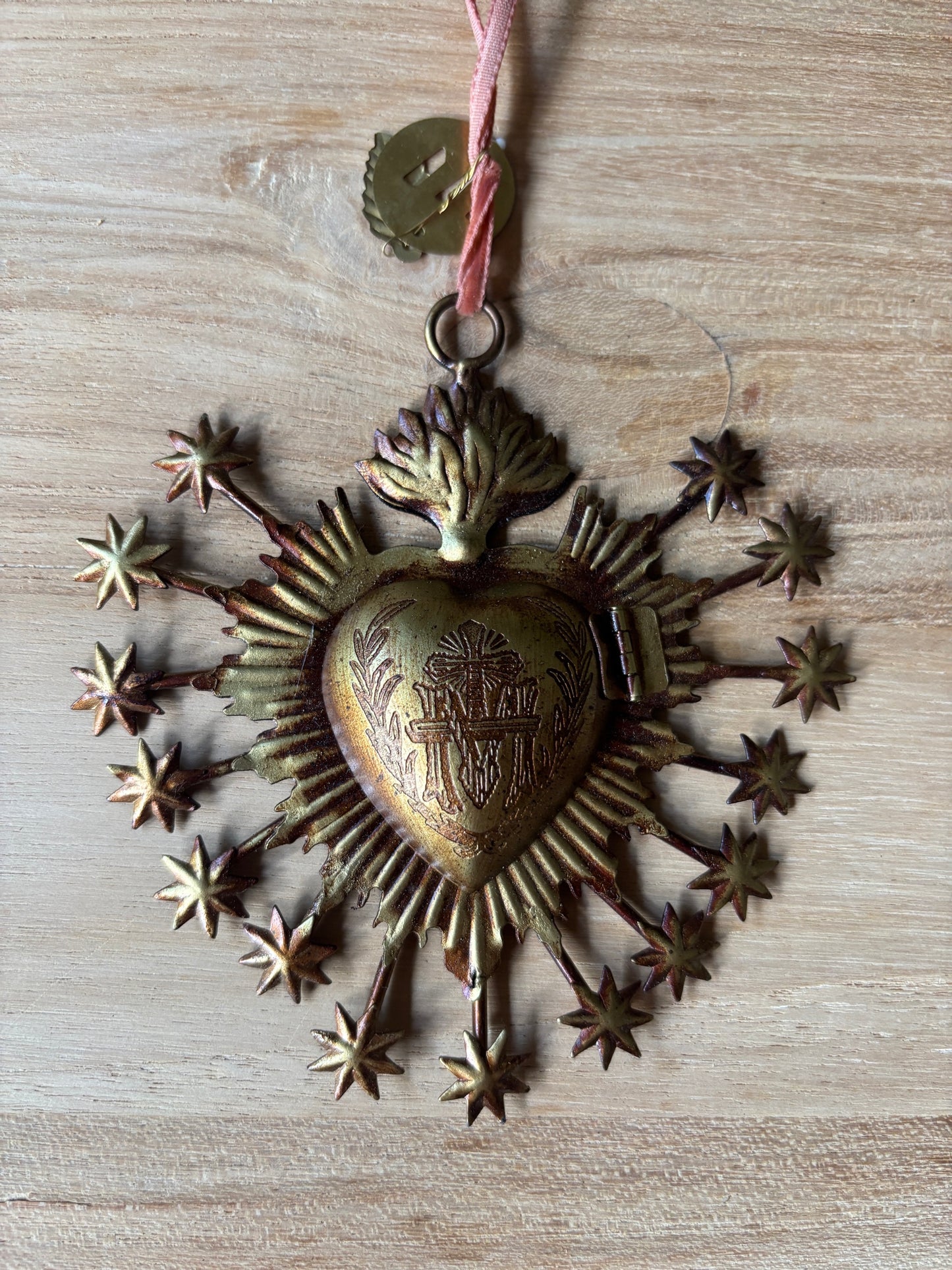 Sacred heart stars naw23161