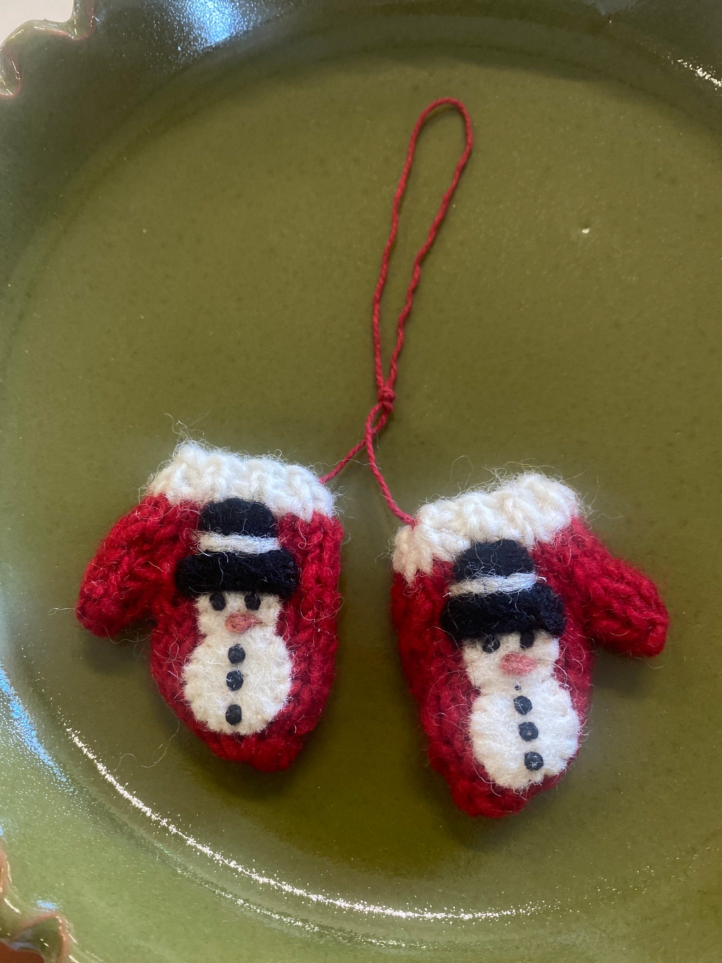 Mittens snowman red NEP108