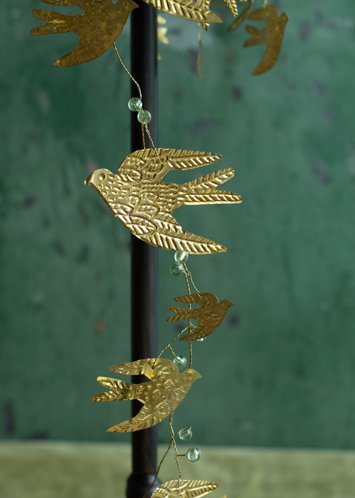 Famille d'hirondelles Garland NAW20286