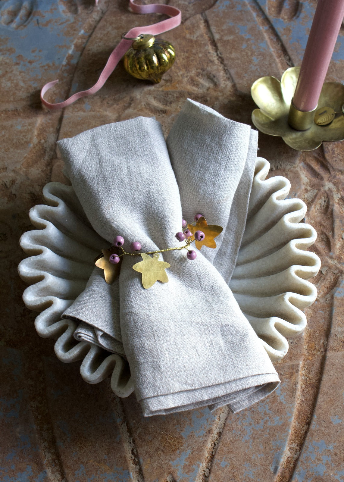 Napkin ring wood beads purple TI1306