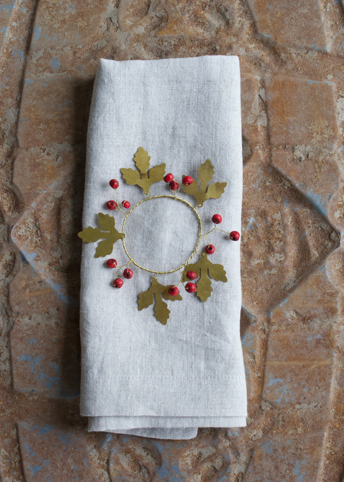 Rond de serviette avec perles en bois rouge TI1305