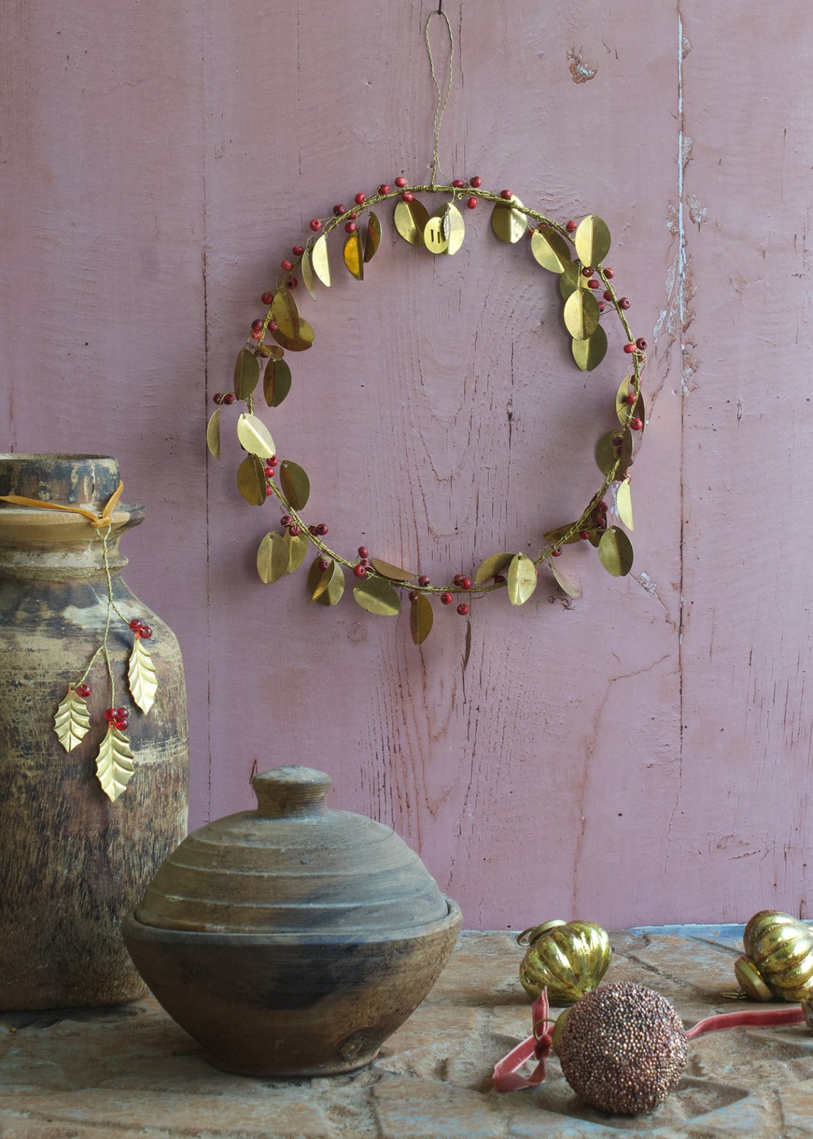 Wreath red berries EW-4606B