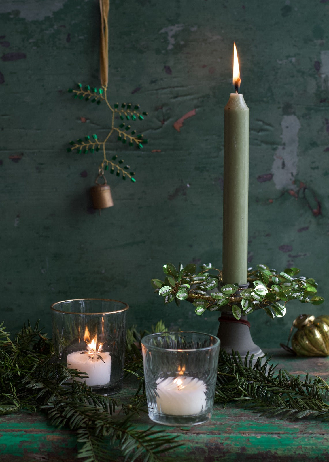 Cloche avec perles vertes WD33