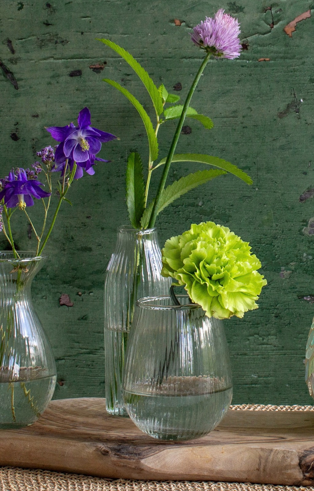 Ribbed vase WEL225