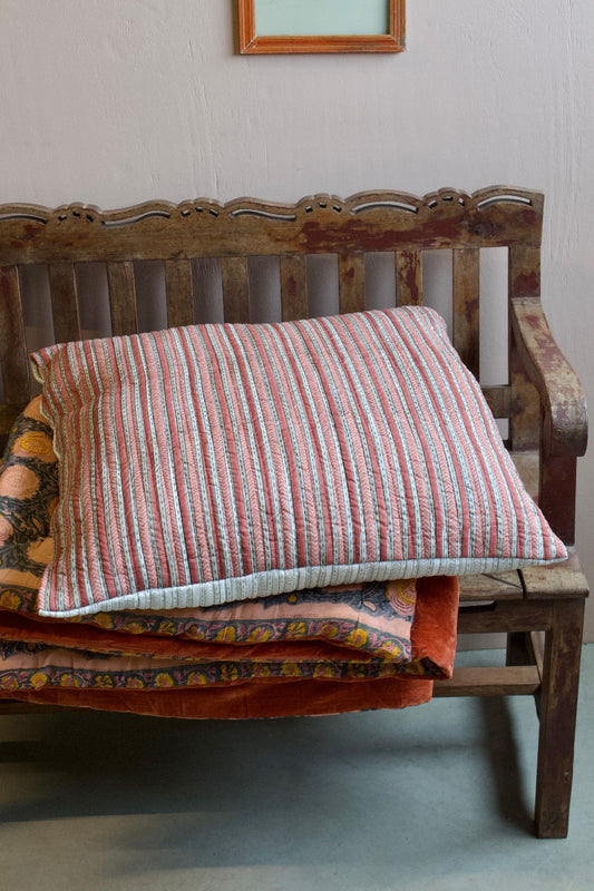 Housse de coussin à rayures roses NAK2324