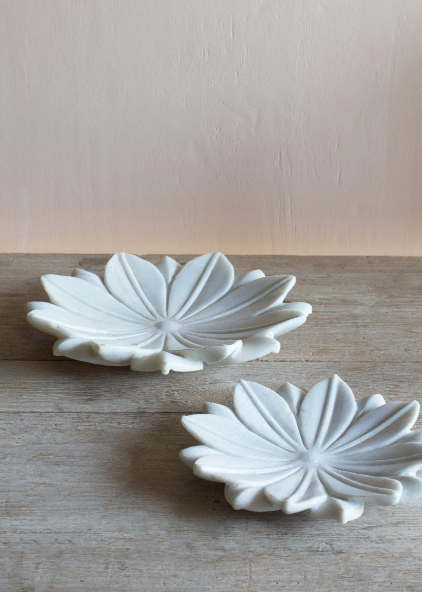 Bol en marbre blanc Lotus Medium MJ 23103