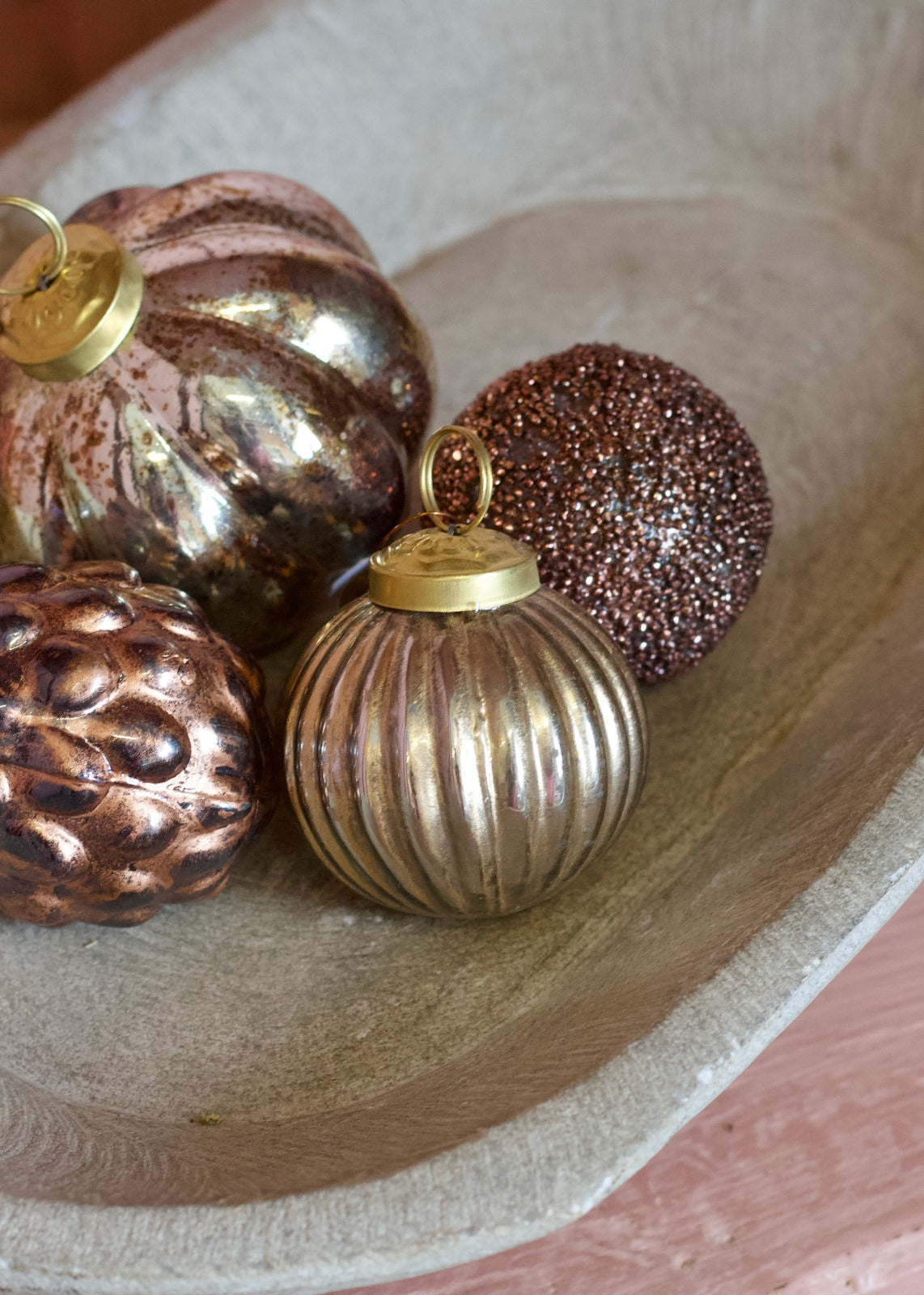 Boule de Noël nervurée en or poli WEL170