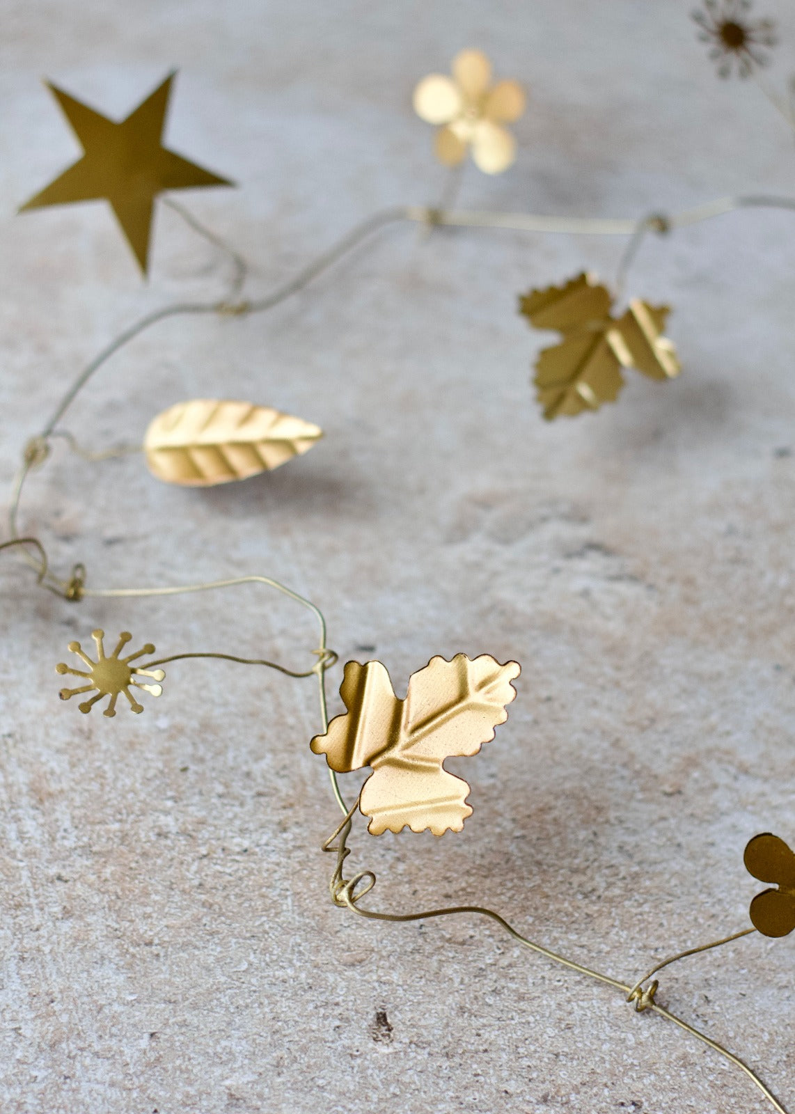 Guirlande de petites feuilles EW-6041