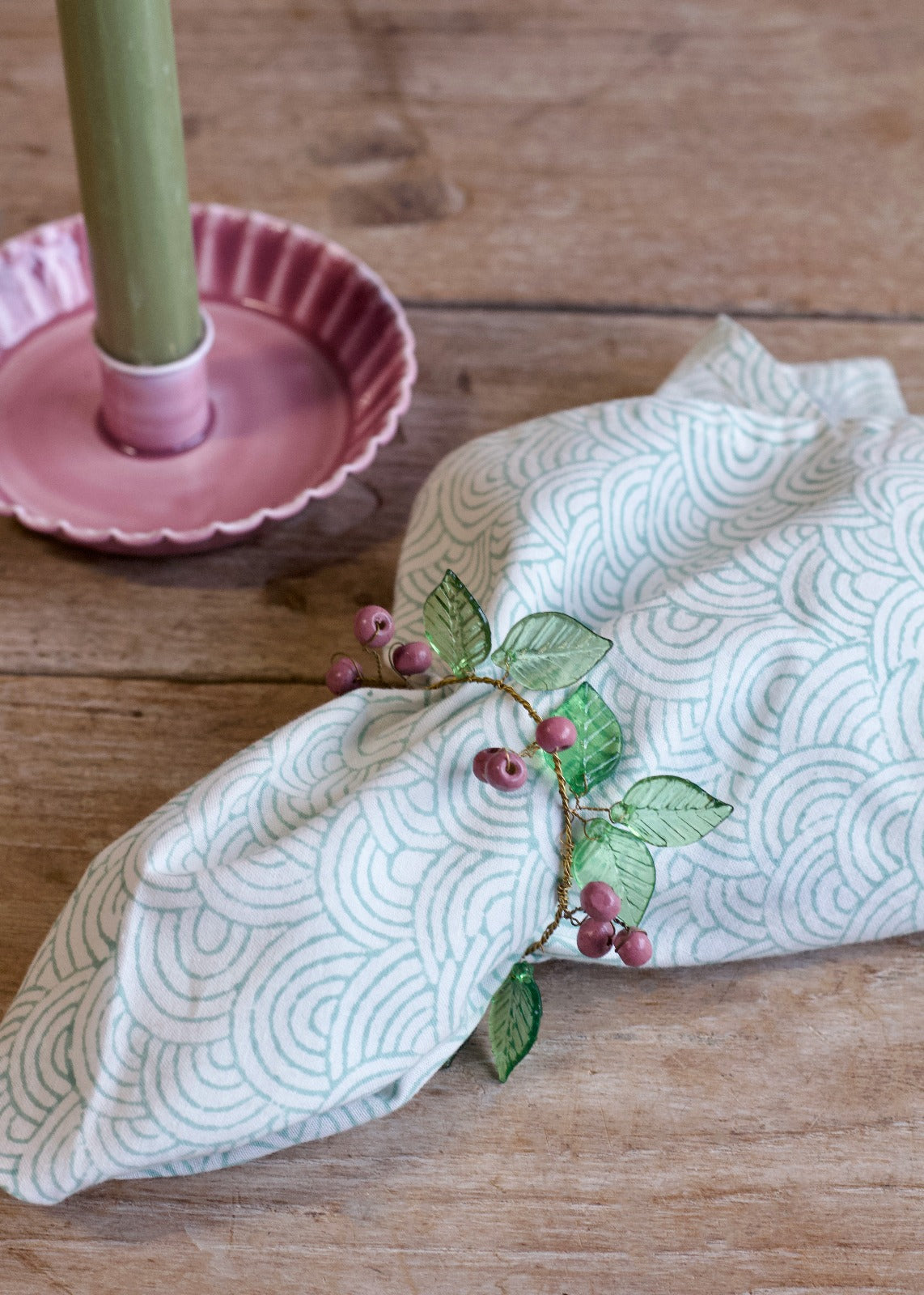 Purple berry napkin ring TI2400012