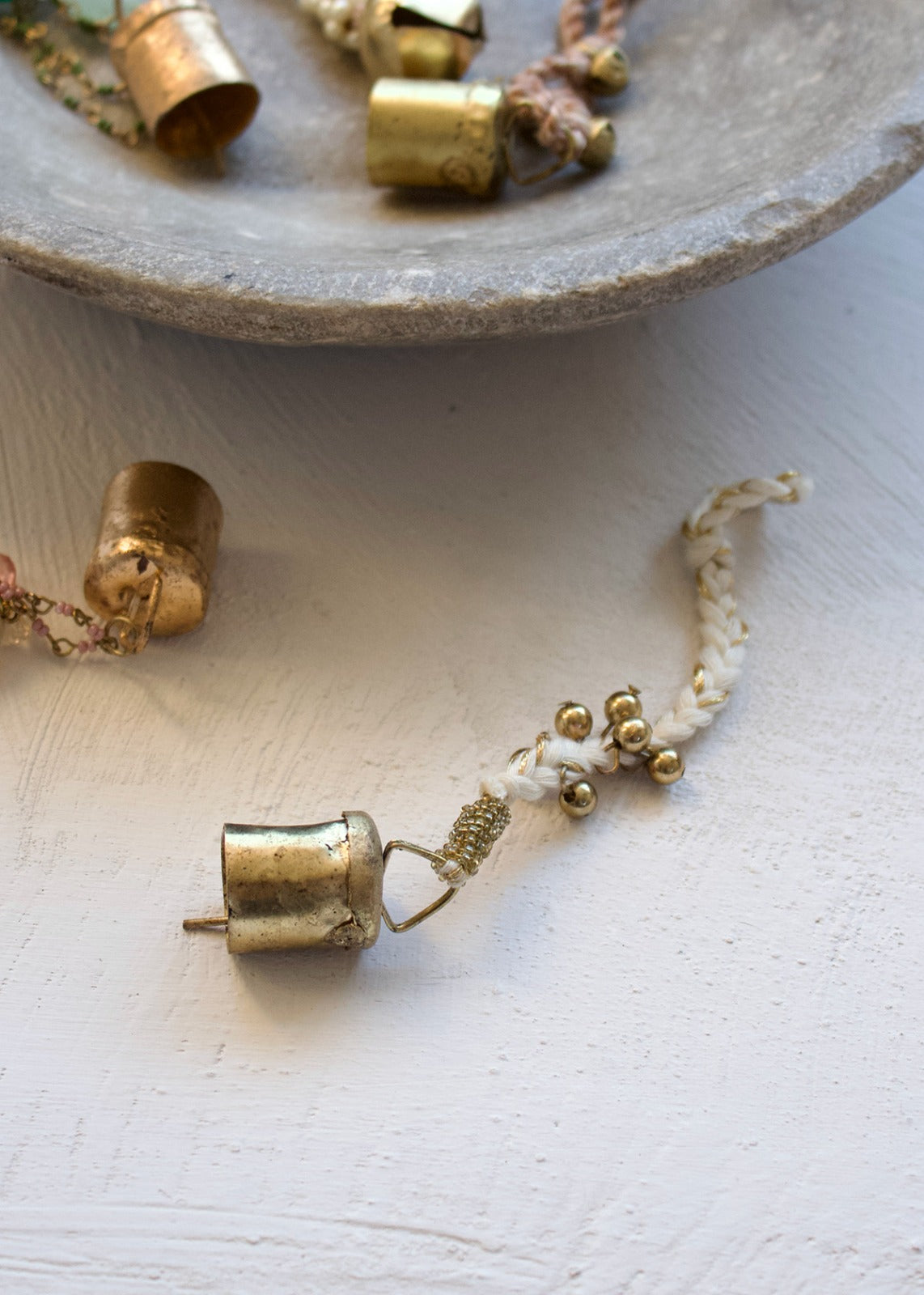 ornement de cloche avec de petites clochettes BE006