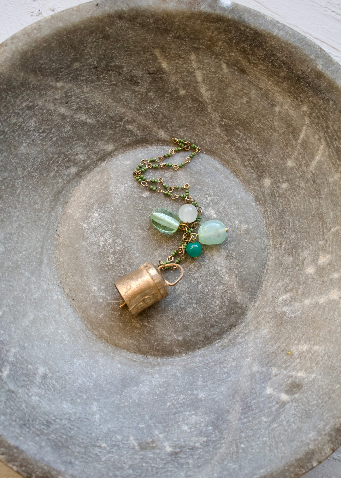 Bel ornament groene kralen BE008