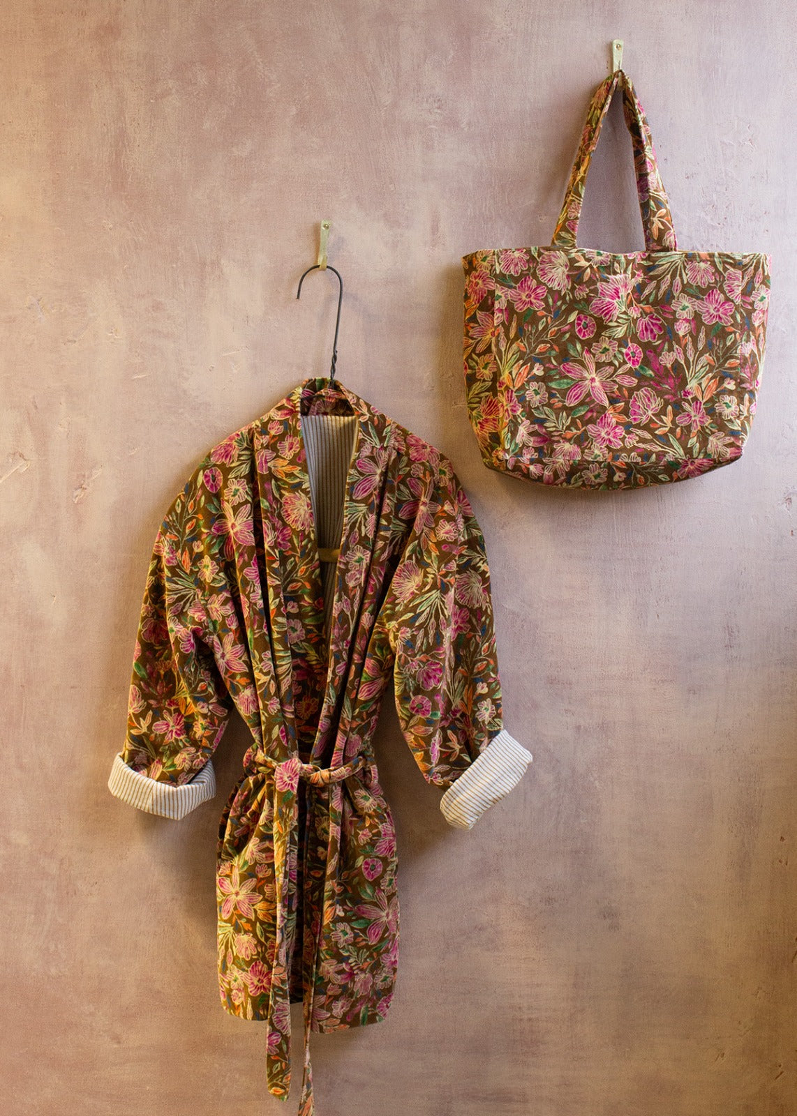 Velvet bag Flower BHAT004