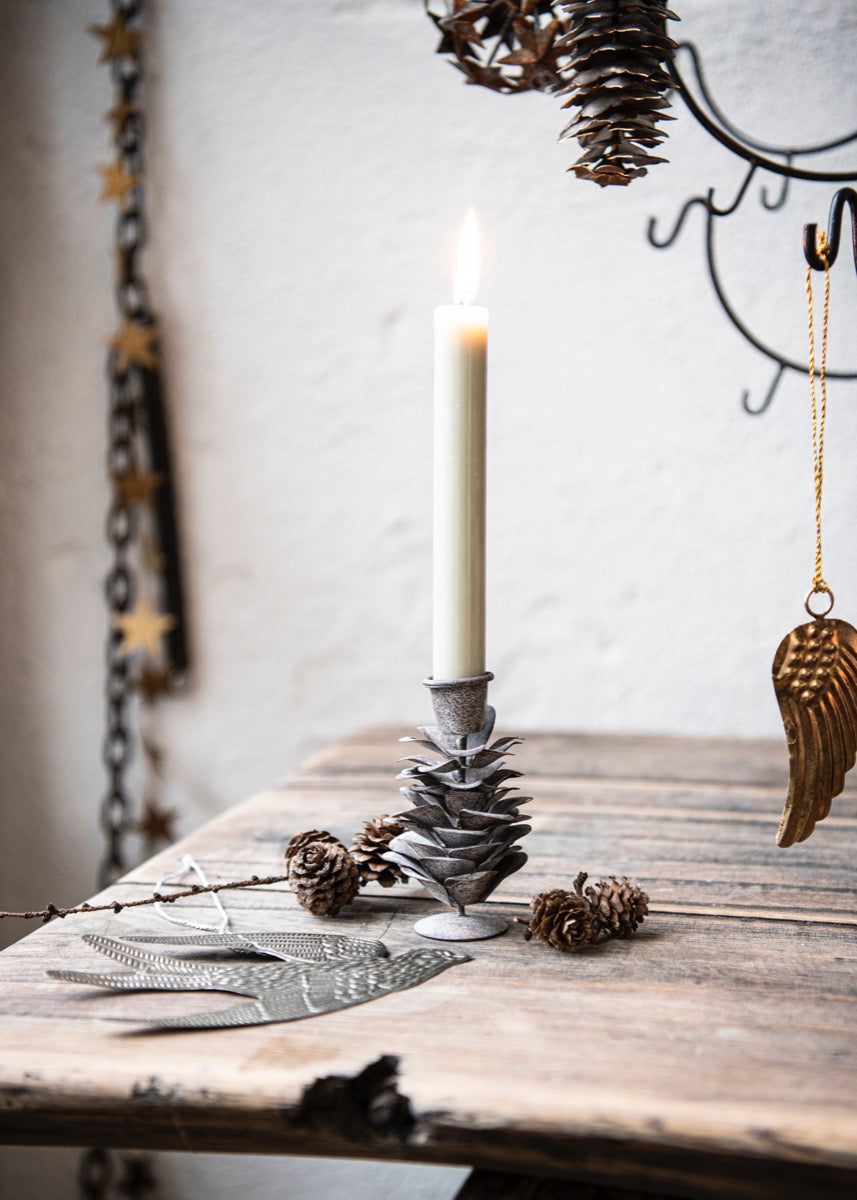 Bougeoir en forme de pomme de pin EW-5291