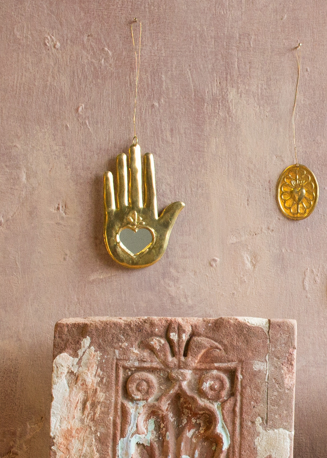 HAND with mirror NAW20273