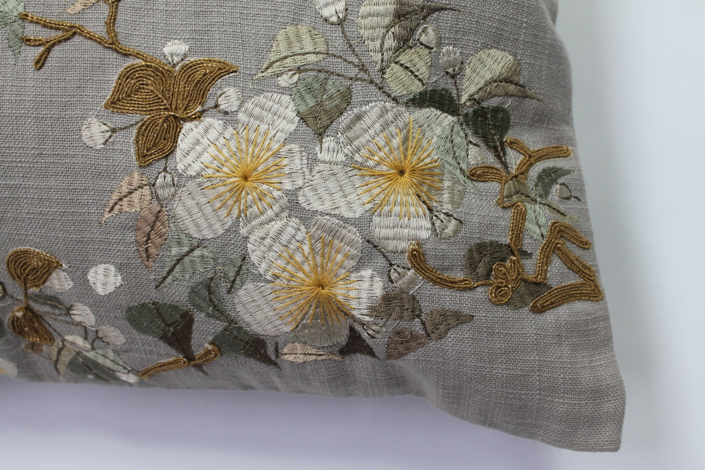 Majestic Crane cushion cover Warehouse