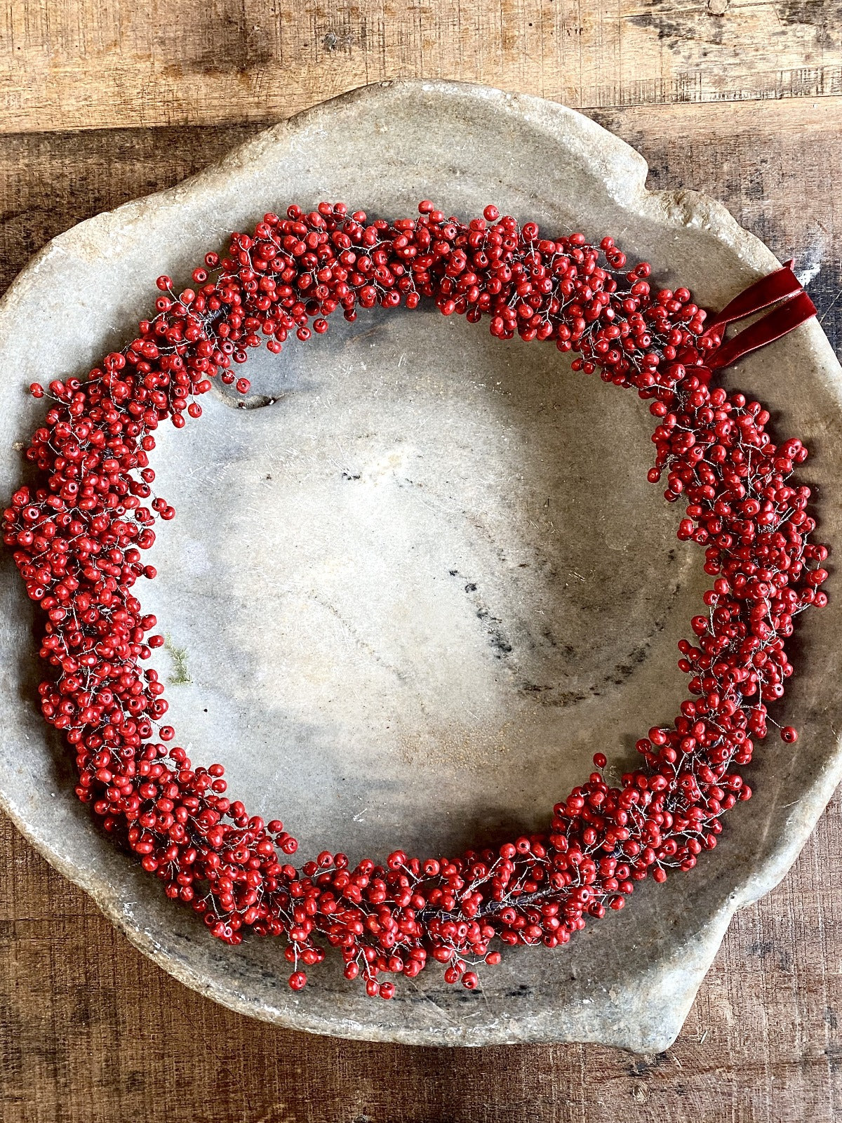 Wreath red berries L EW-5476