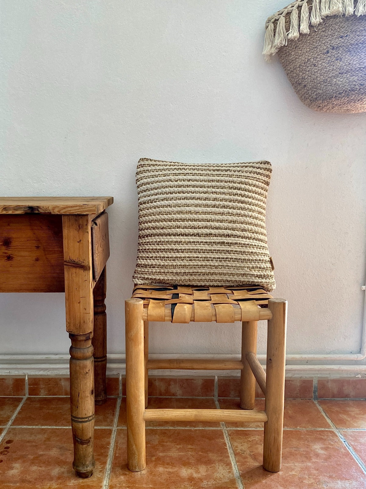 Cushion jute incl. filling LI015