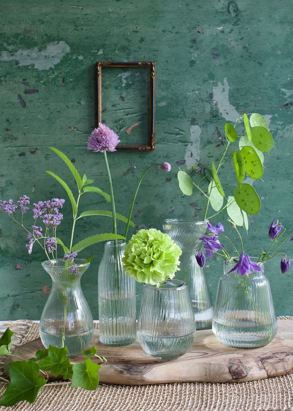 Hyacinth vase ribbed glass WEL226
