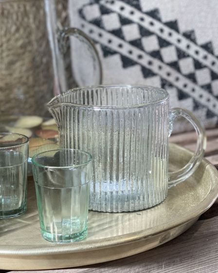 Glass carafe with handle WEL014