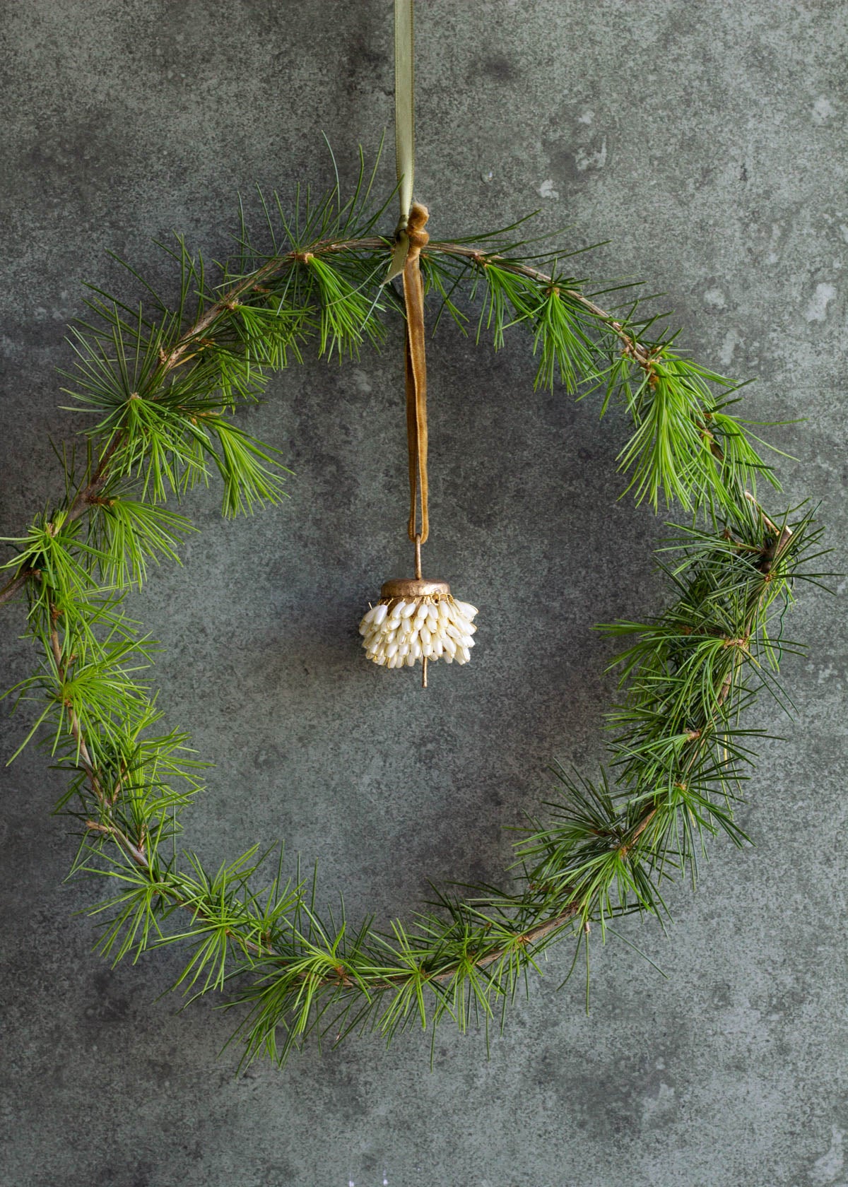 Pearl Bell Hanging WD60