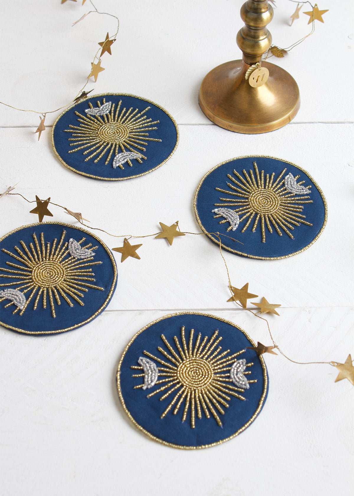 Sun beaded coaster s/4 AKS005