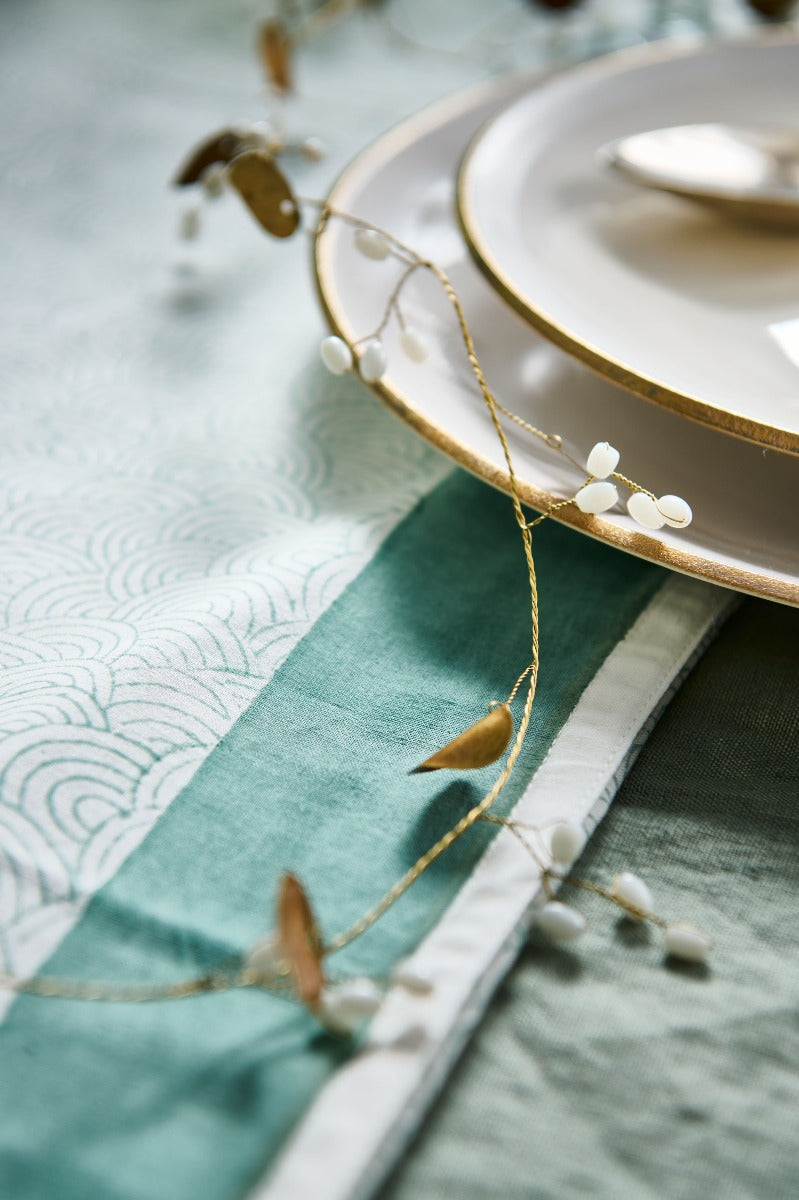 Garland witte bessen en goud EW-5559