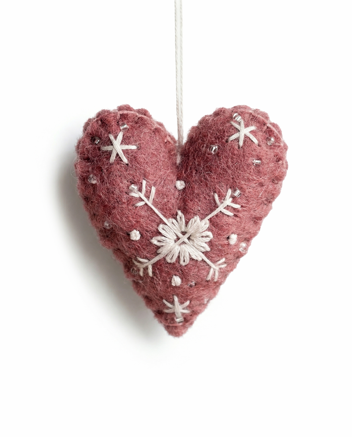 Felt heart ornament NEP105