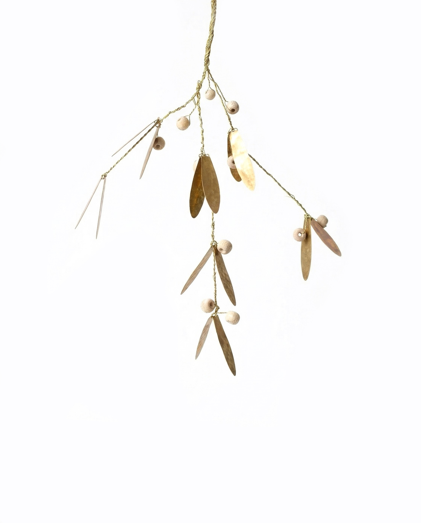Branch with wooden bead TI1206