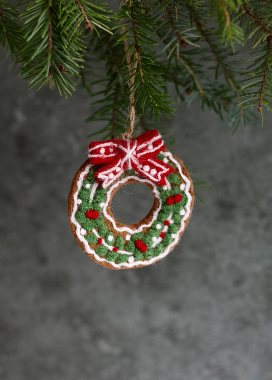 Felt christmas wreath