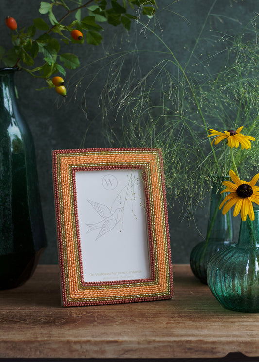 Beaded photo frame salmon AKS012