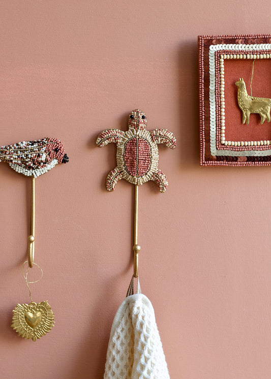 Turtle Hook – Coral Sand AKS62852