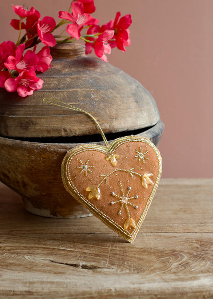 Heart Ornament Toasted Nut AKS015