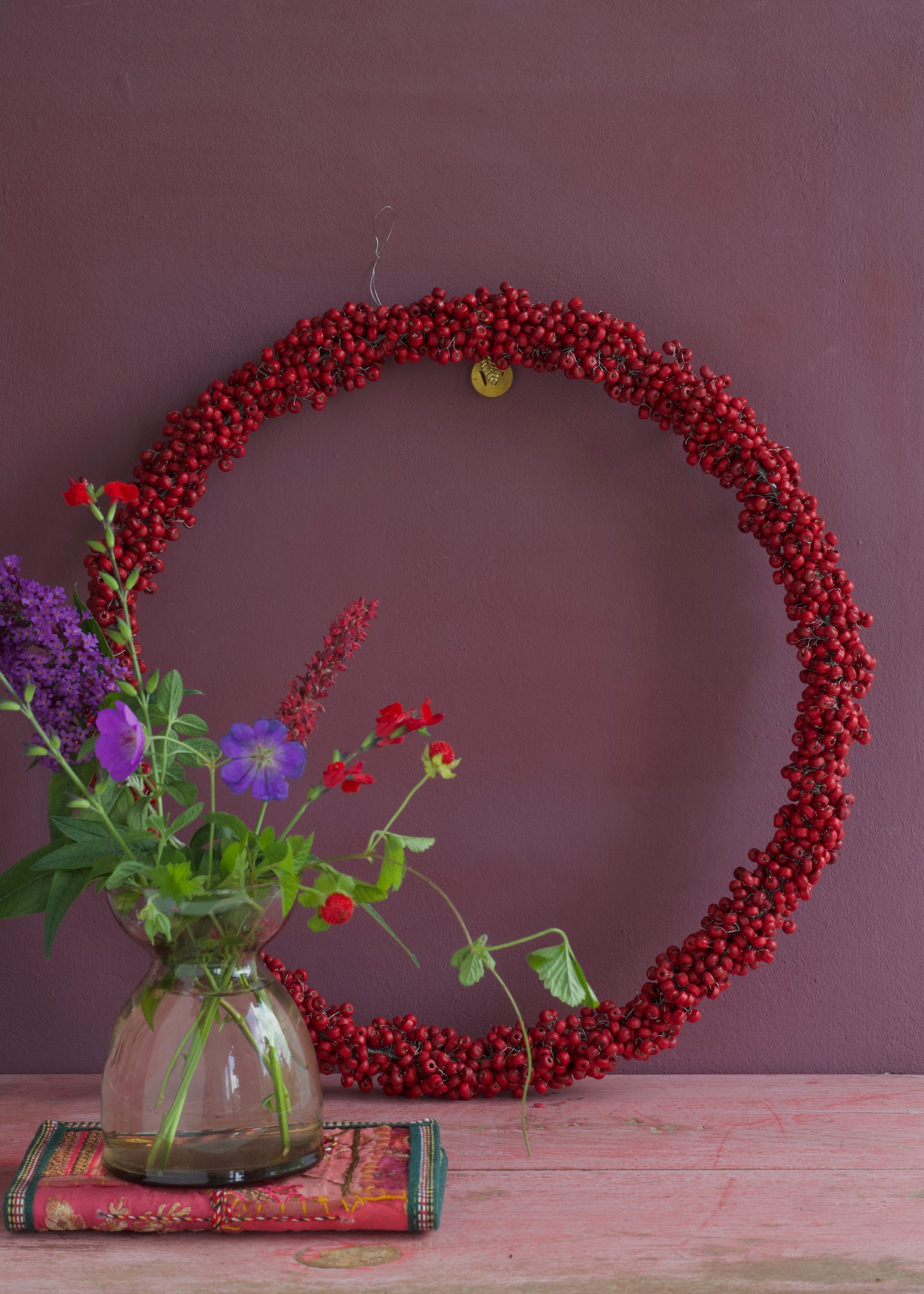 Wreath Red Berries L EW-5476