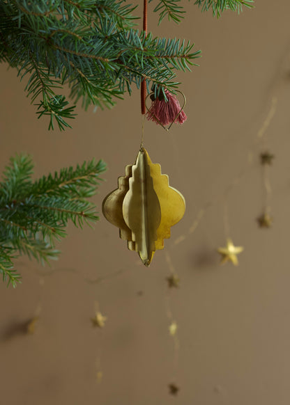 Quatrefoil Ornament NAW1515