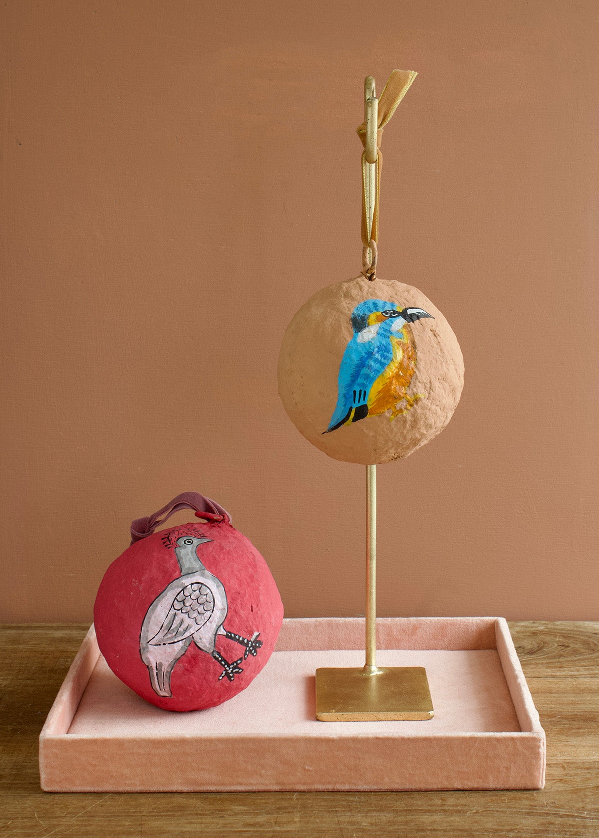 Paper Mache ball Kingfisher MJ25461
