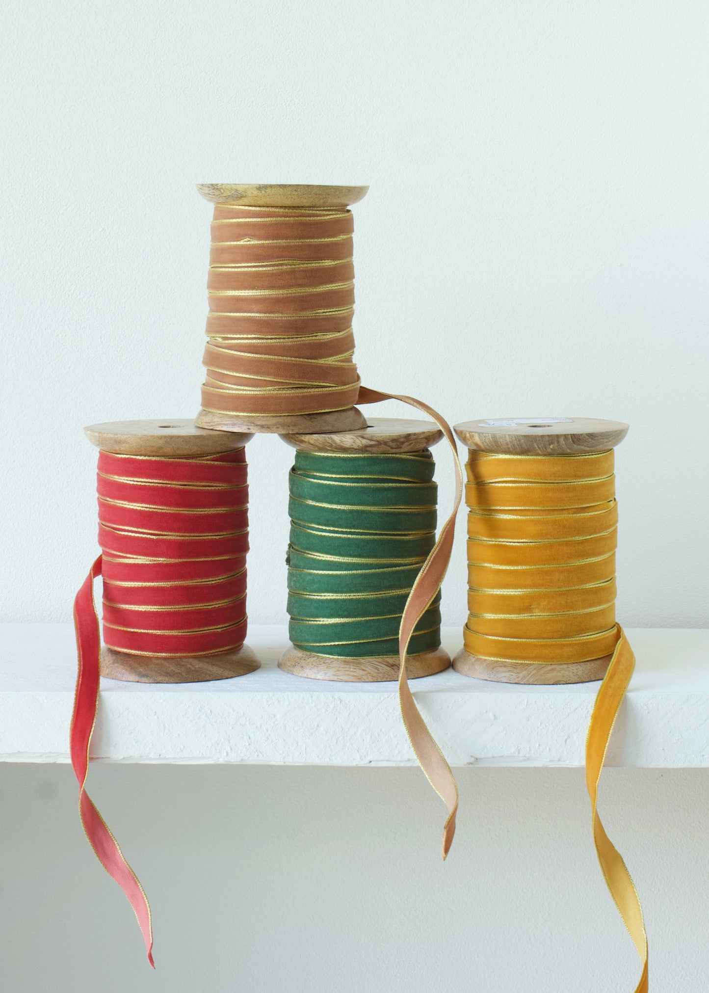 Ribbon golden rim AE001