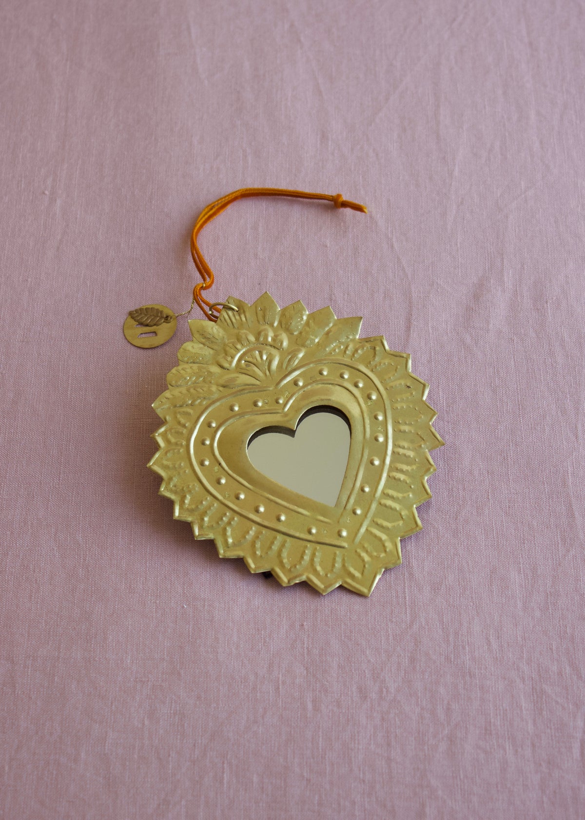 Mercy heart mirror NAW20241