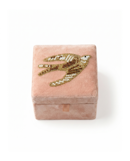 Velvet box swallow AKS014