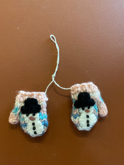 Mittens snowman pink