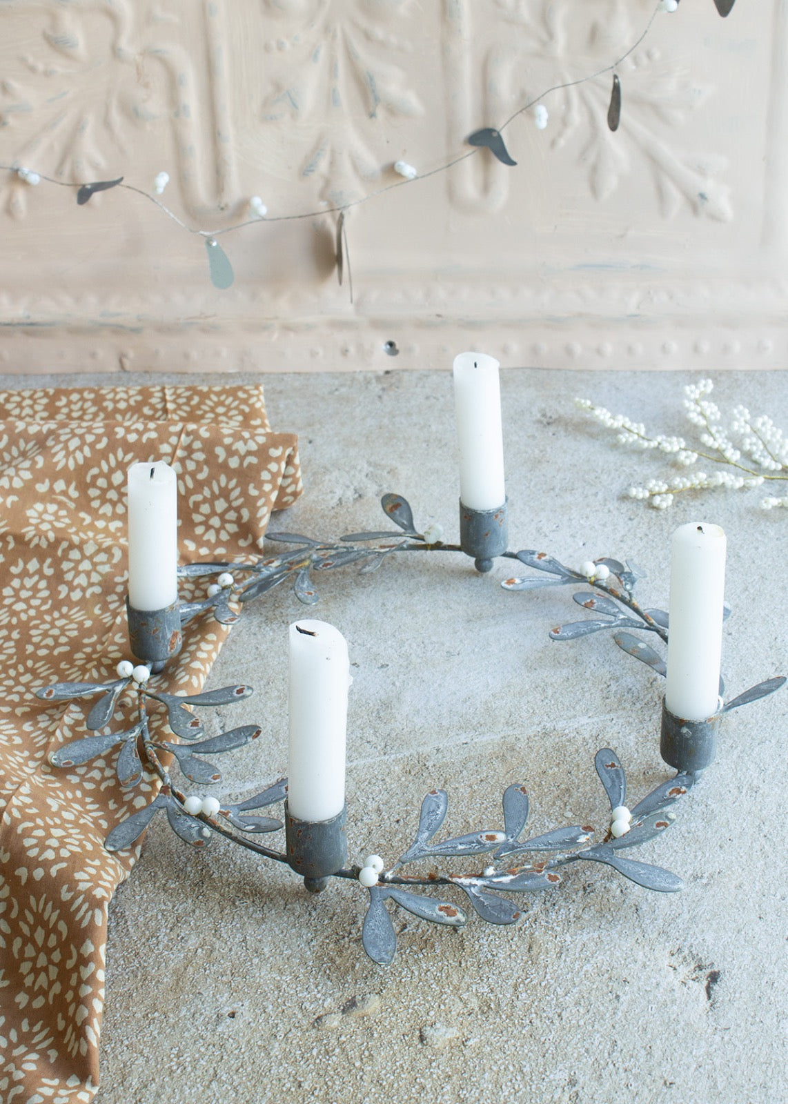Mistletoe wreath candle holder EW-5213