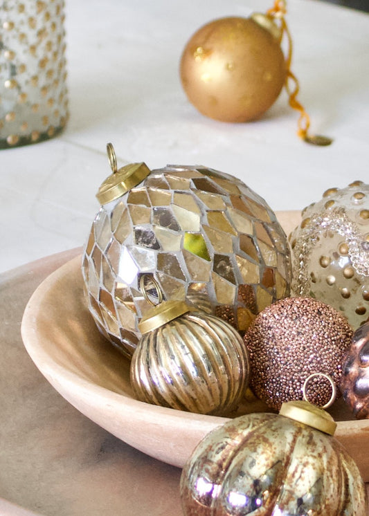 Christmas ball mosaic WEL159