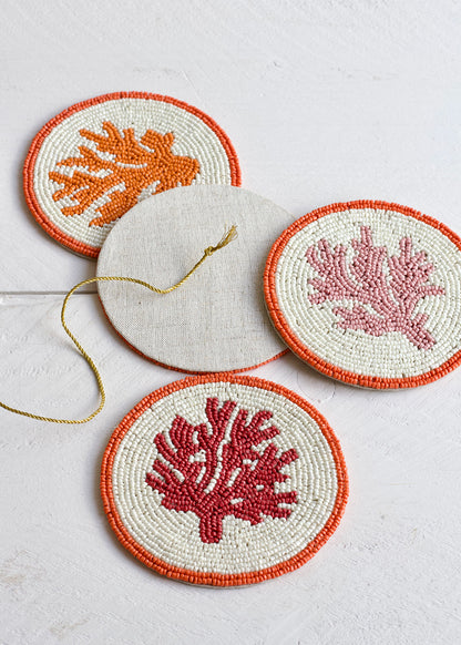 Coral beaded coaster s/4 AKS013