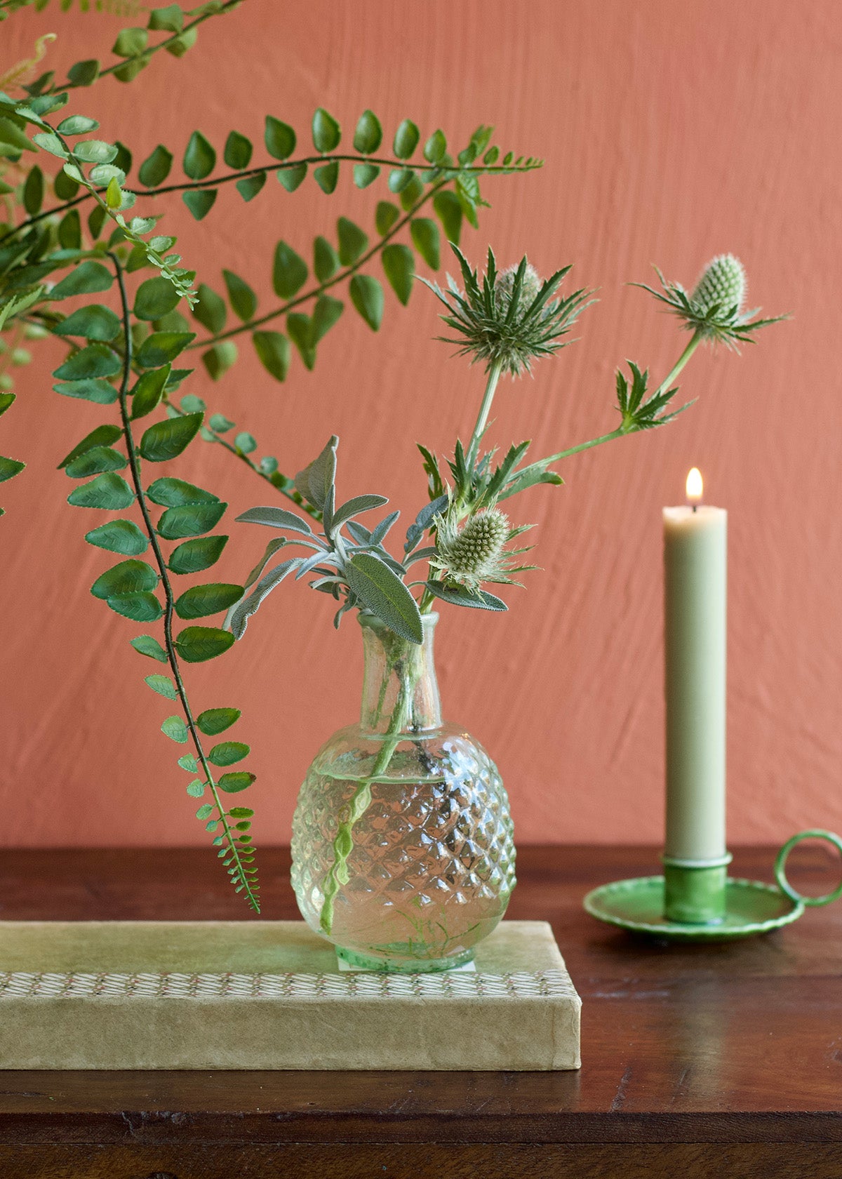 Green vase WEL230