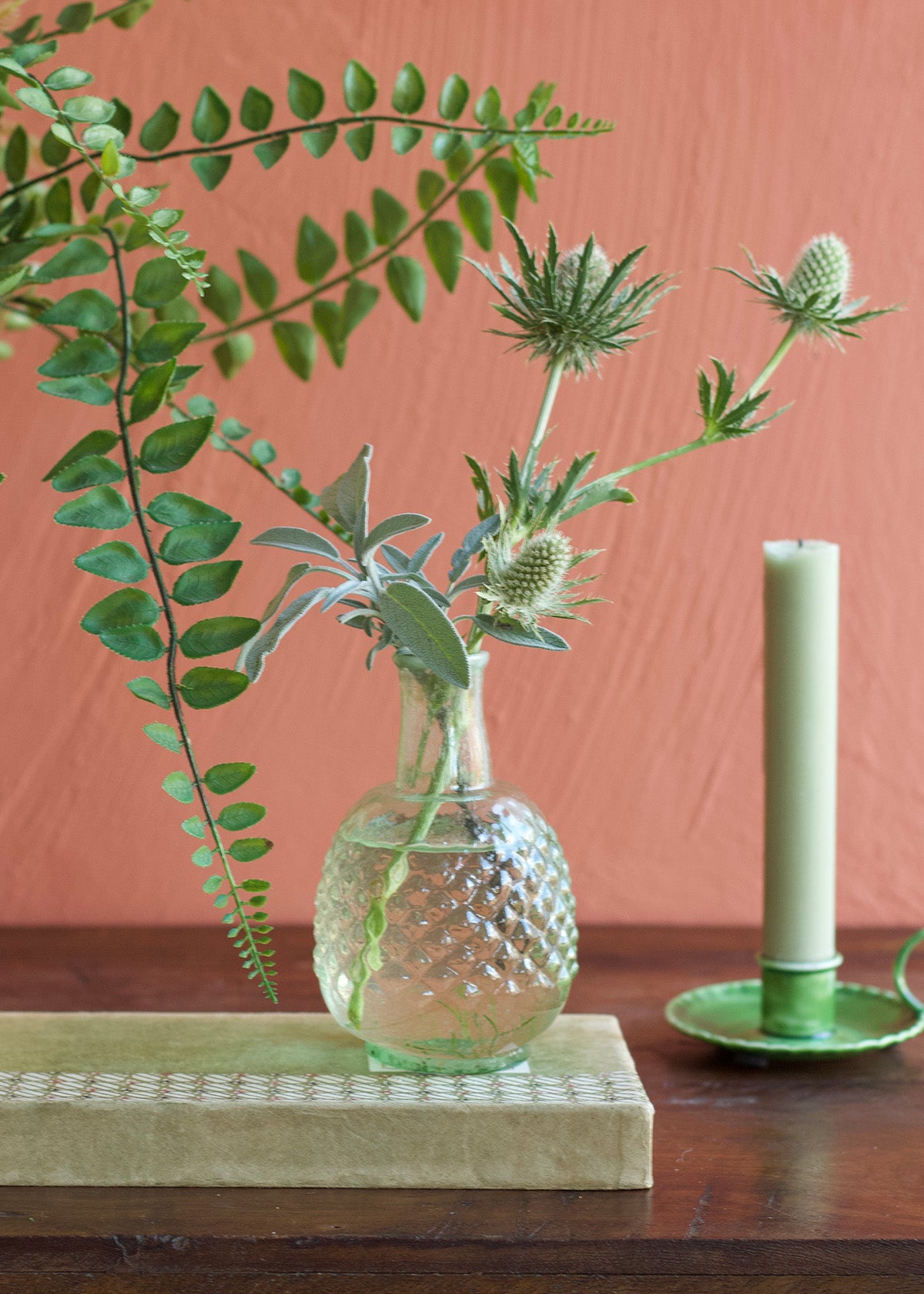 Green vase WEL230