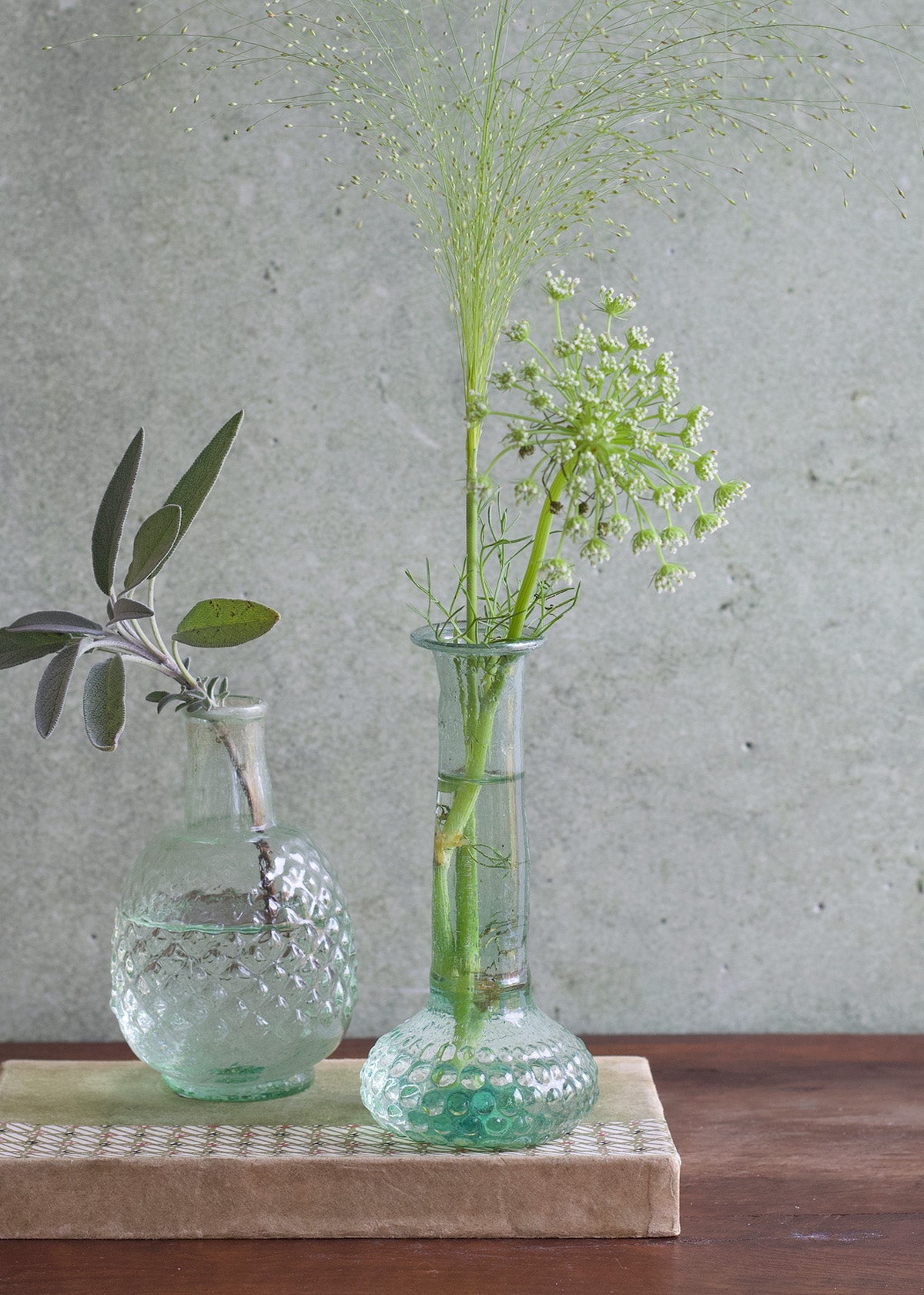 Green vase WEL228